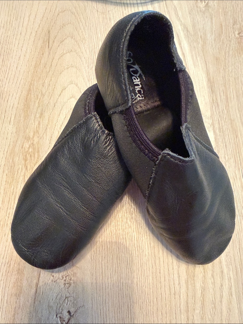 So Danca. Black Kids Dance Shoes - Slip-On Jazz Shoes